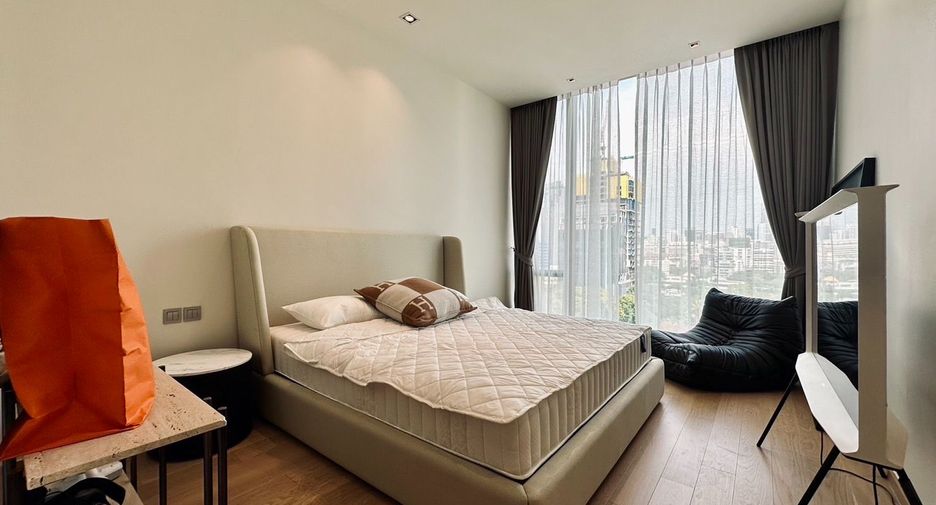 For sale 2 bedrooms condo in Pathum Wan, Bangkok