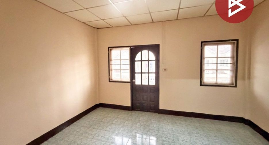 Продажа 2 спальни таунхаус в Mueang Chachoengsao, Чаченгсау
