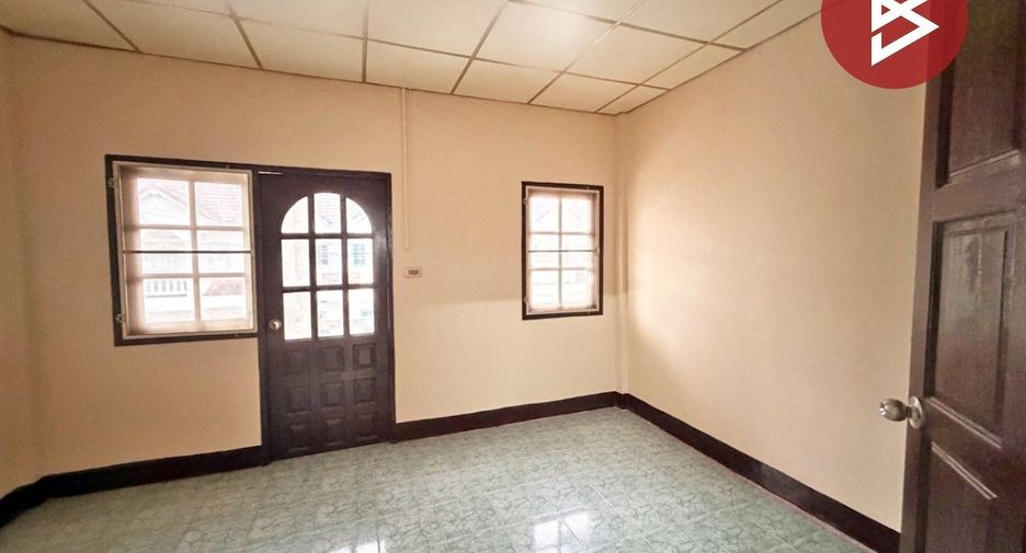 Продажа 2 спальни таунхаус в Mueang Chachoengsao, Чаченгсау
