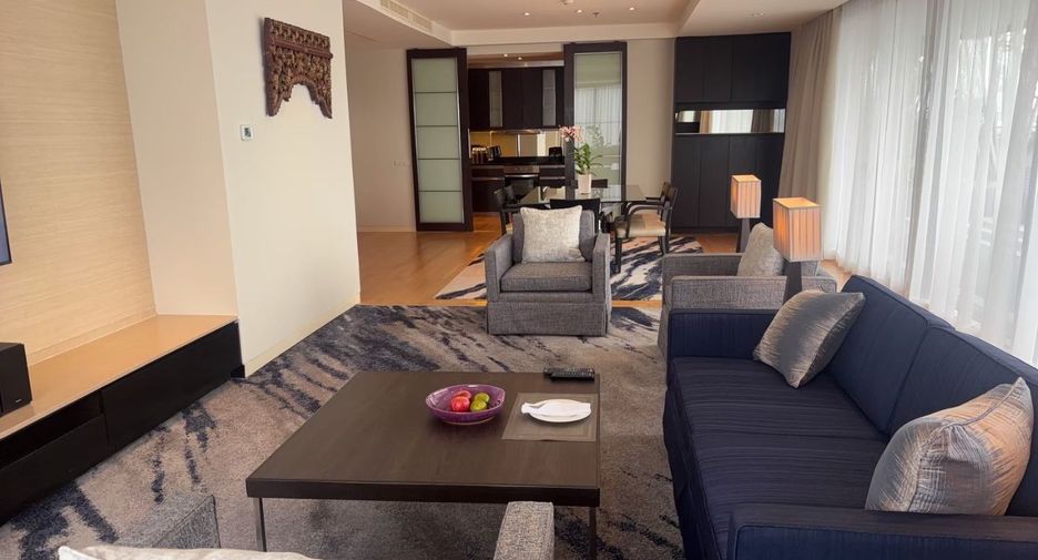 Condo en alquiler de 2 habitaciones en Khlong Toei, Bangkok