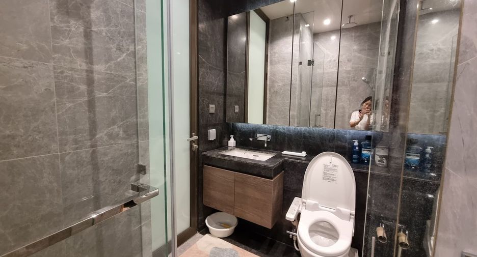 For sale 1 bed condo in Pathum Wan, Bangkok