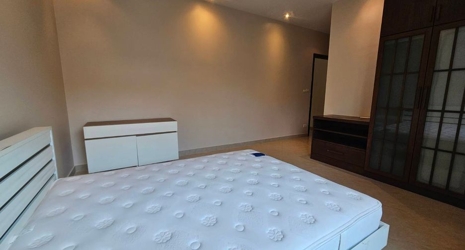 For rent 3 bedrooms house in Bang Lamung, Chonburi