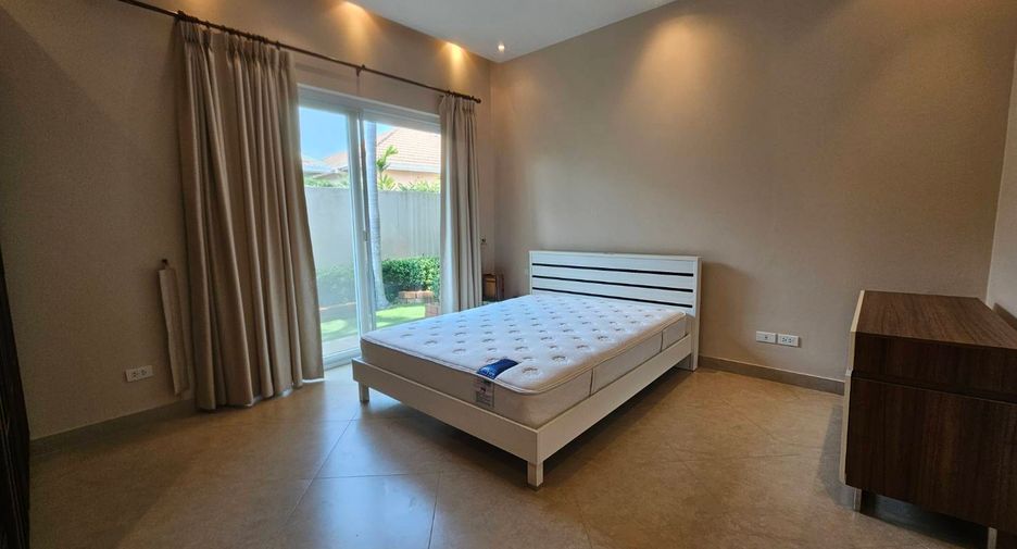 For rent 3 bedrooms house in Bang Lamung, Chonburi
