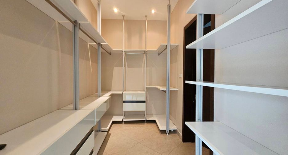 For rent 3 bedrooms house in Bang Lamung, Chonburi