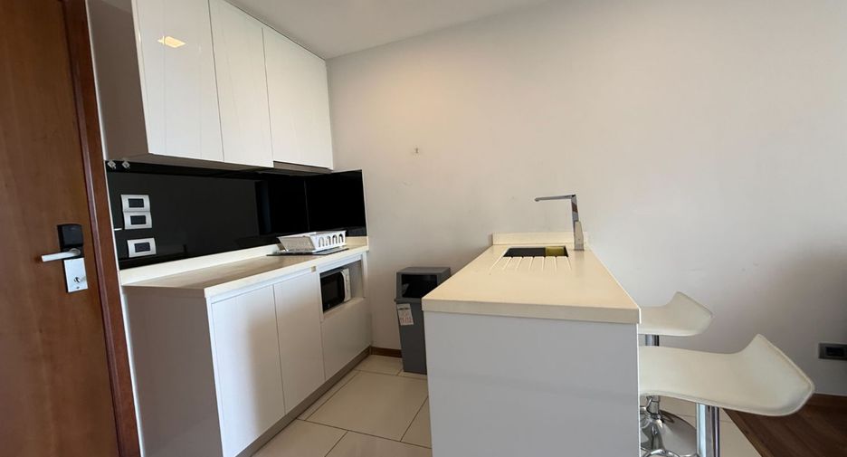 Wohnung zur Miete mit 1 Zimmer in Bang Lamung, Chonburi