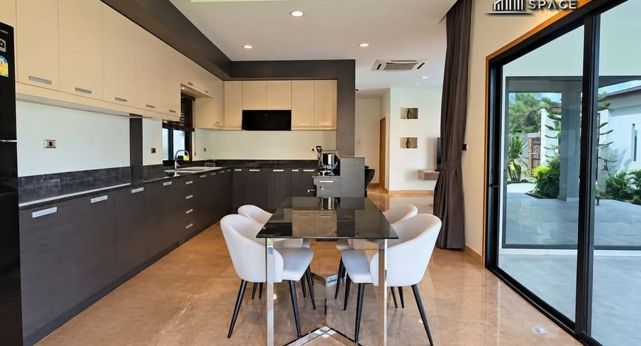 For rent 3 ベッドルーム villa in Huay Yai, Pattaya