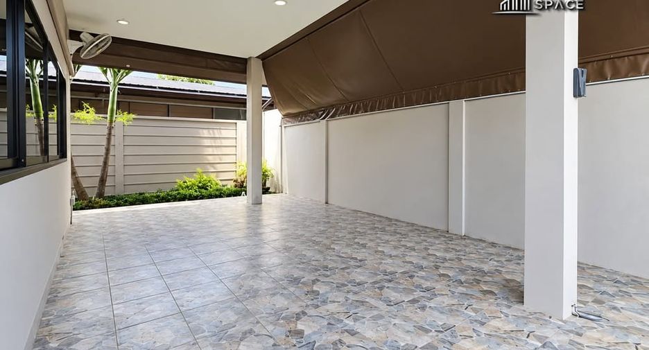 For rent 3 ベッドルーム villa in Huay Yai, Pattaya