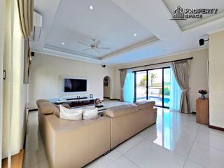 À louer et à vendre 4 chambres villa à Bang Lamung, Chonburi