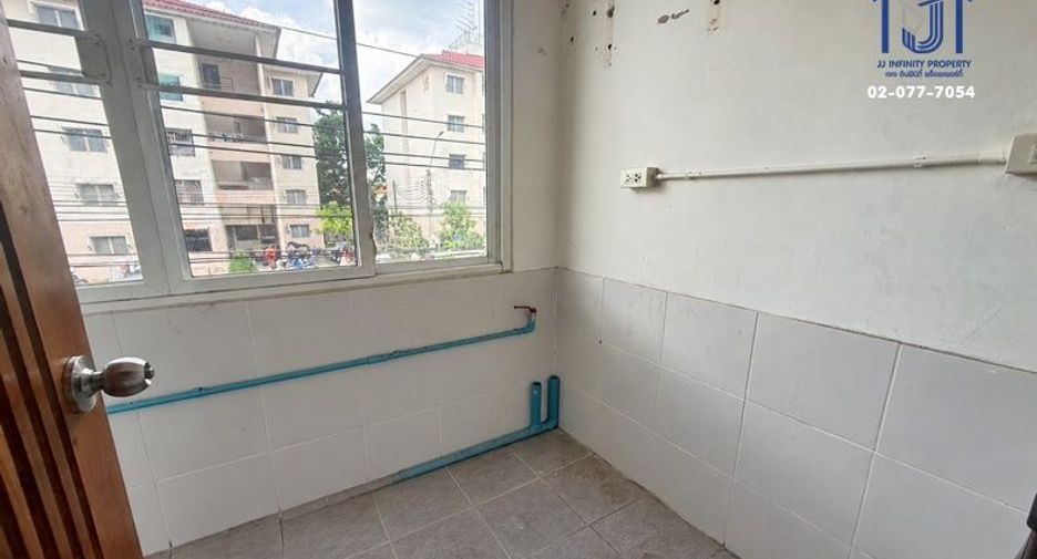 Condo en venta de 2 habitaciones en Khlong Sam Wa, Bangkok