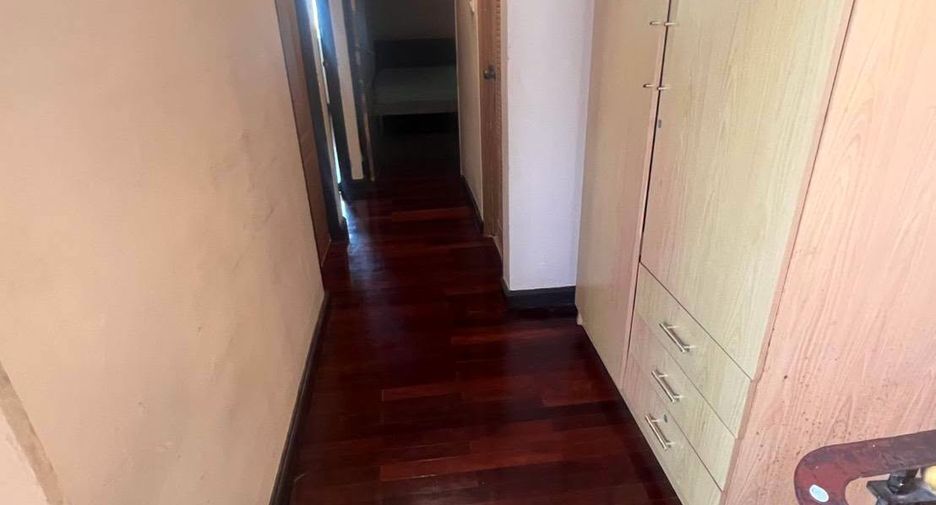 Reihenhaus zur Miete mit 4 Zimmer in Suan Luang, Bangkok