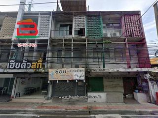 出售 2 卧室 商业空间 在 Din Daeng, 曼谷