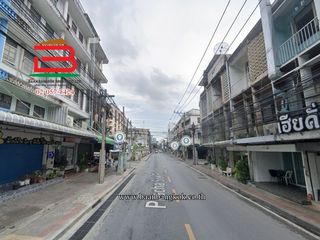 出售 2 卧室 商业空间 在 Din Daeng, 曼谷