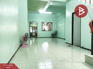 Casa adosada en venta de 2 habitaciones en Phra Pradaeng, Samut Prakan