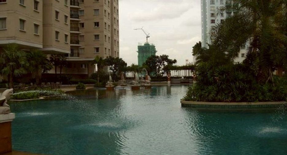 For rent 2 ベッドルーム condo in Yan Nawa, Bangkok