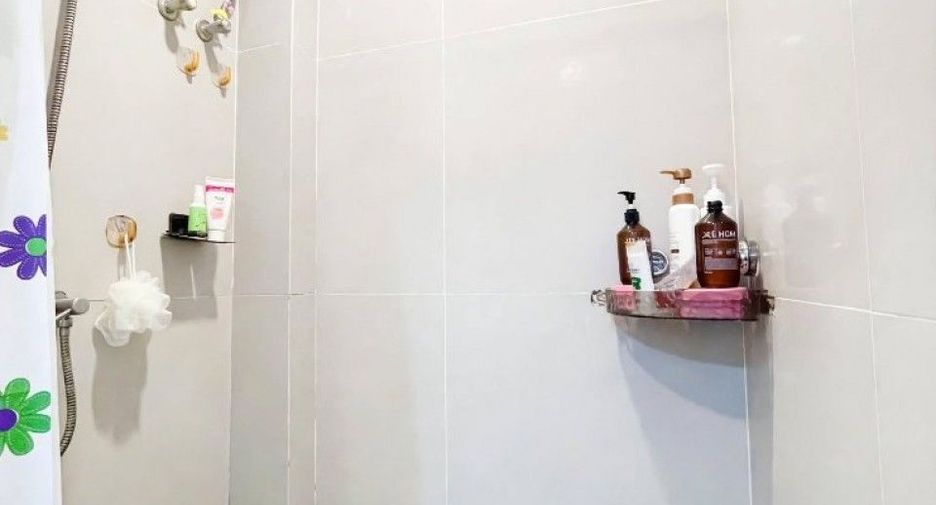 For sale 1 bed condo in Mueang Chon Buri, Chonburi