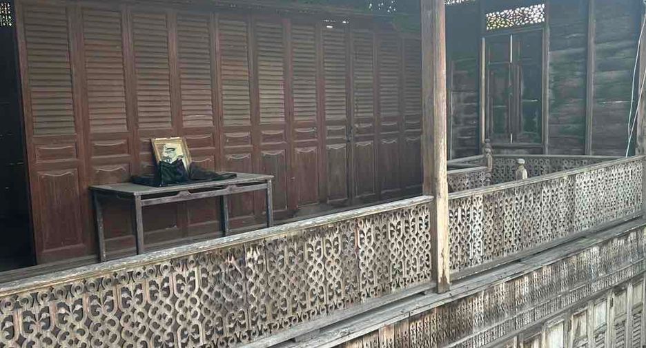 出售 3 卧室 独立屋 在 Bangkok Noi, 曼谷