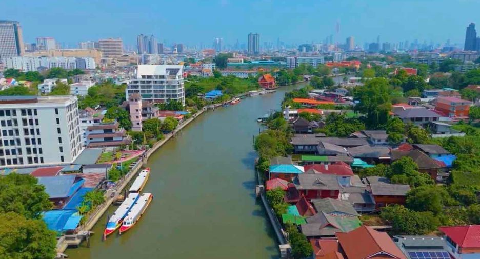 出售 3 卧室 独立屋 在 Bangkok Noi, 曼谷