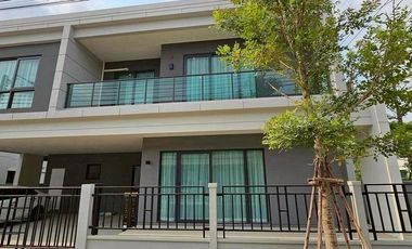 For rent 4 bedrooms house in Bang Phli, Samut Prakan