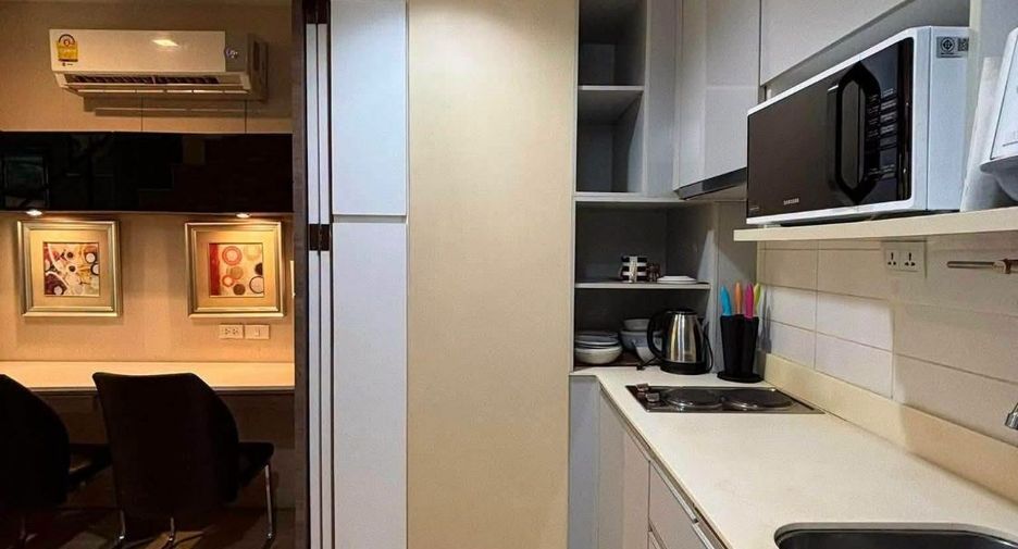 For rent 1 bed condo in Phra Khanong, Bangkok