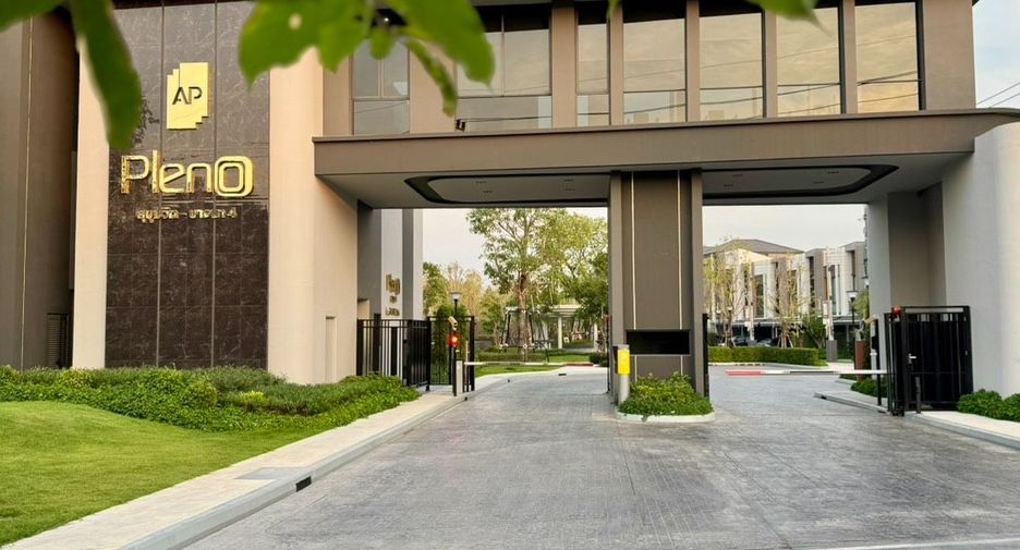 Аренда 4 спальни таунхаус в Bang Phli, Самутпракан