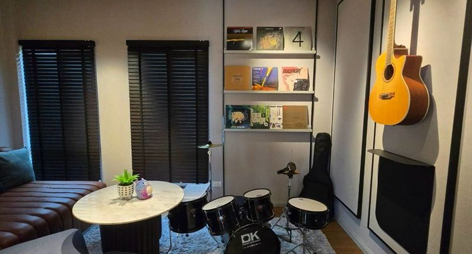 For rent 3 bedrooms townhouse in Bang Phli, Samut Prakan