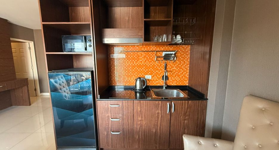 Condo en alquiler de 2 habitaciones en Bang Lamung, Chonburi