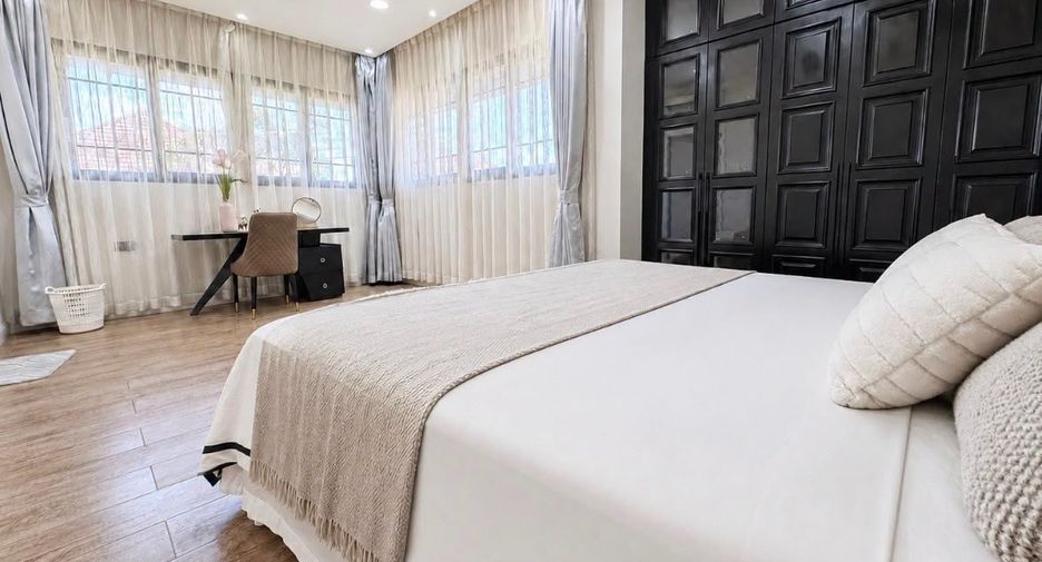 出售 6 卧室 别墅 在 Bang Lamung, Chon Buri