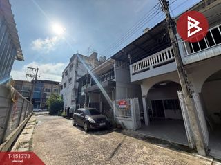 Casa adosada en venta de 5 habitaciones en Mueang Nakhon Pathom, Nakhon Pathom