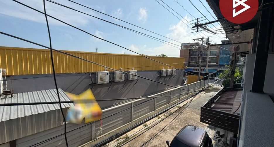 Casa adosada en venta de 5 habitaciones en Mueang Nakhon Pathom, Nakhon Pathom