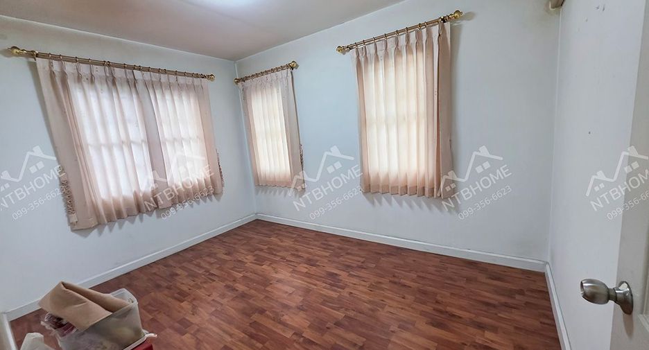 Casa adosada en venta de 3 habitaciones en Thanyaburi, Pathum Thani