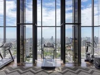 For sale 3 bedrooms condo in Khlong Toei, Bangkok