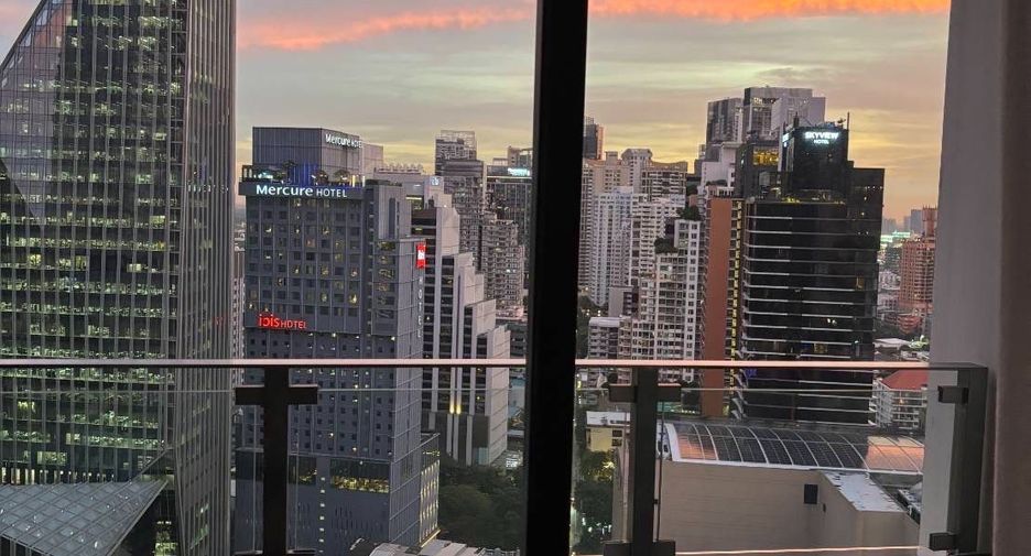 For sale 2 ベッドルーム condo in Khlong Toei, Bangkok
