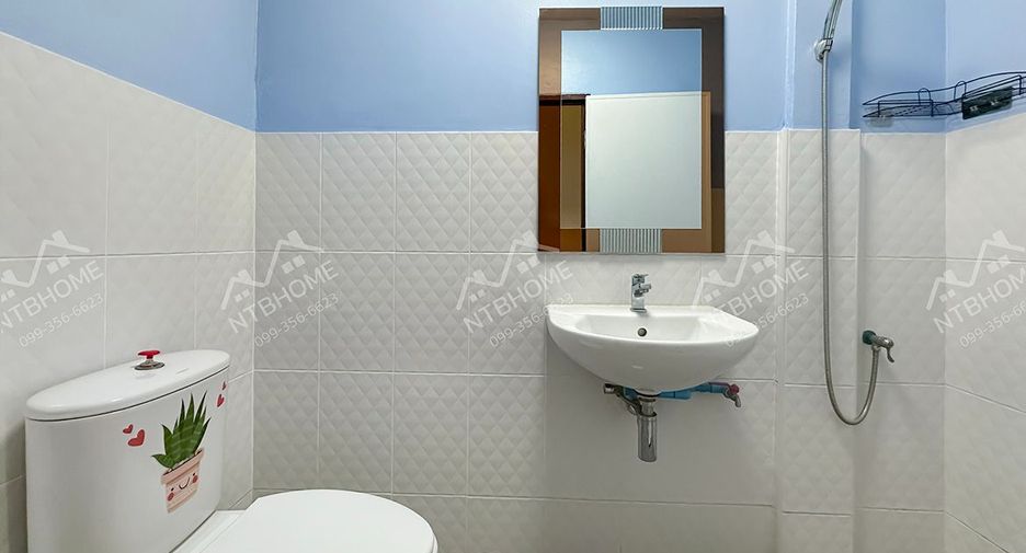 Reihenhaus zum Kauf mit 2 Zimmer in Sai Noi, Nonthaburi