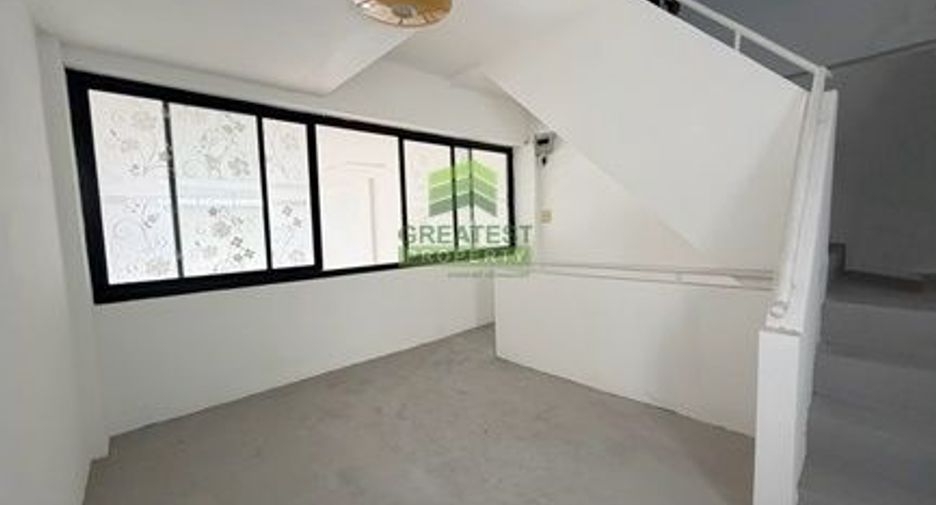 Gewerbefläche zum Kauf mit 1 Zimmer in Bang Khun Thian, Bangkok