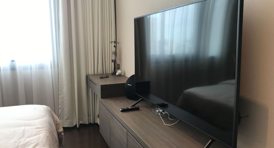 For sale 2 ベッドルーム condo in Khlong Toei, Bangkok