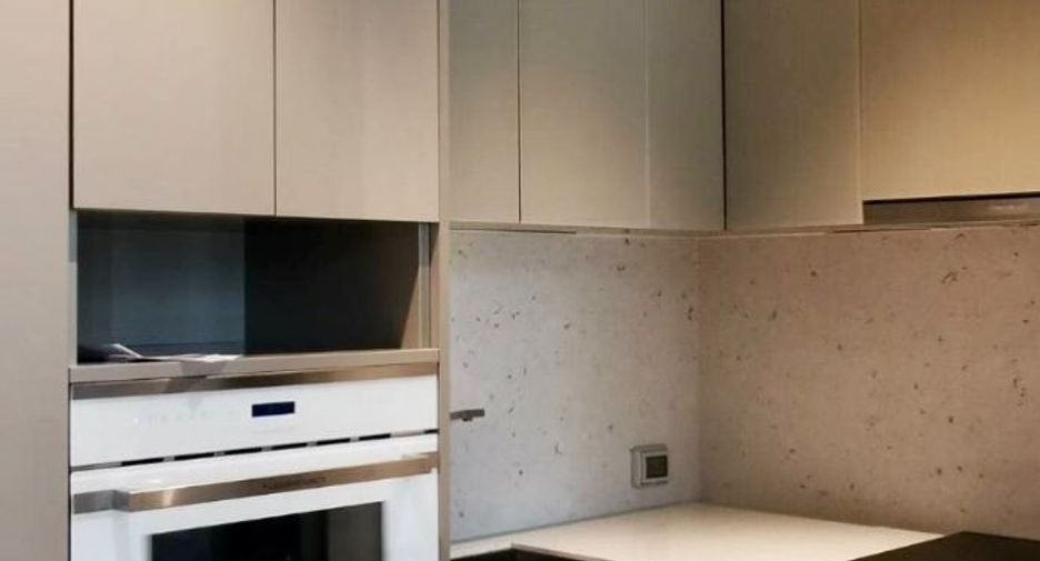 For sale 2 ベッドルーム condo in Khlong Toei, Bangkok