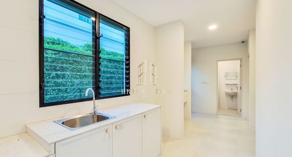 Casa en venta de 4 habitaciones en Saphan Sung, Bangkok