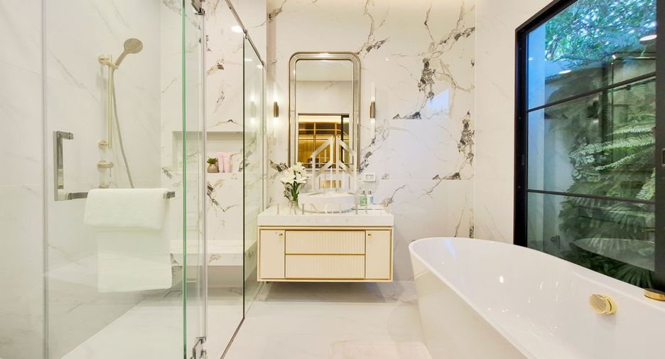 Casa en venta de 4 habitaciones en Saphan Sung, Bangkok