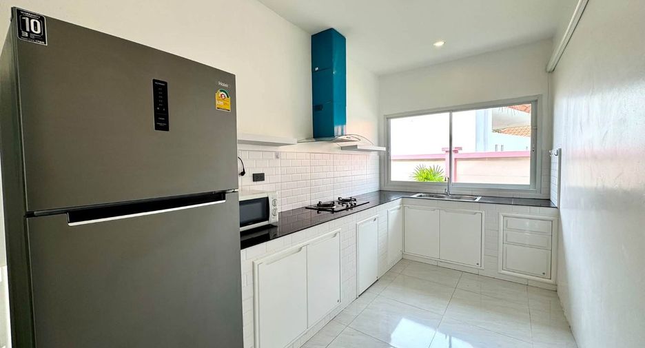 À louer 4 chambres maison à Huay Yai, Pattaya