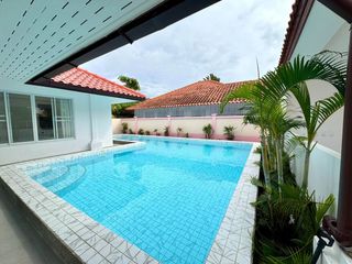 Casa en alquiler de 4 habitaciones en Huay Yai, Pattaya