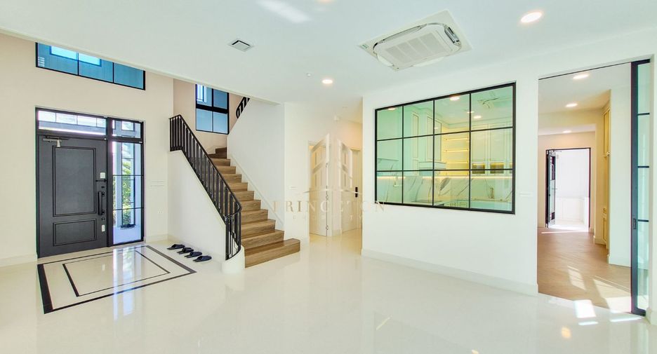 Casa en venta de 4 habitaciones en Saphan Sung, Bangkok