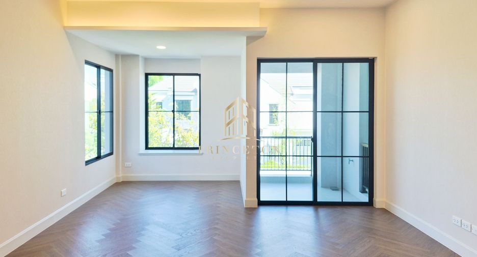 Casa en venta de 4 habitaciones en Saphan Sung, Bangkok