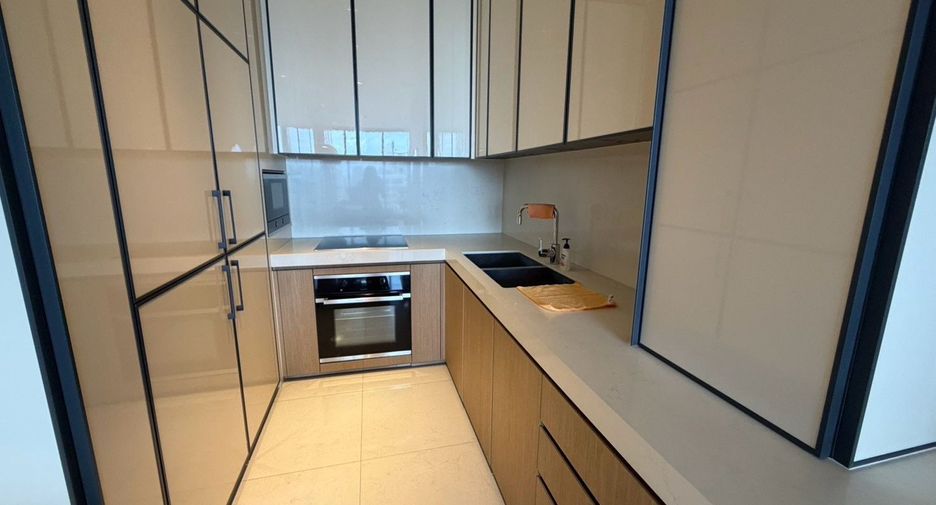 Wohnung zur Miete und zum Kauf mit 2 Zimmer in Khlong Toei, Bangkok