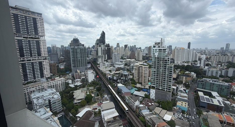 Wohnung zur Miete und zum Kauf mit 2 Zimmer in Khlong Toei, Bangkok