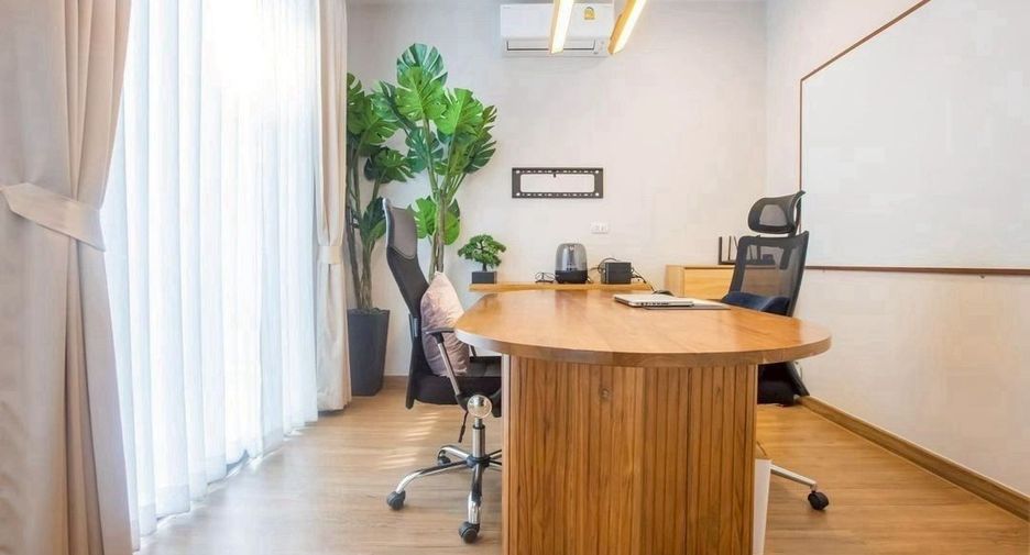 Аренда и продажа 4 спальни дом в Лат Пхрао, Бангкок