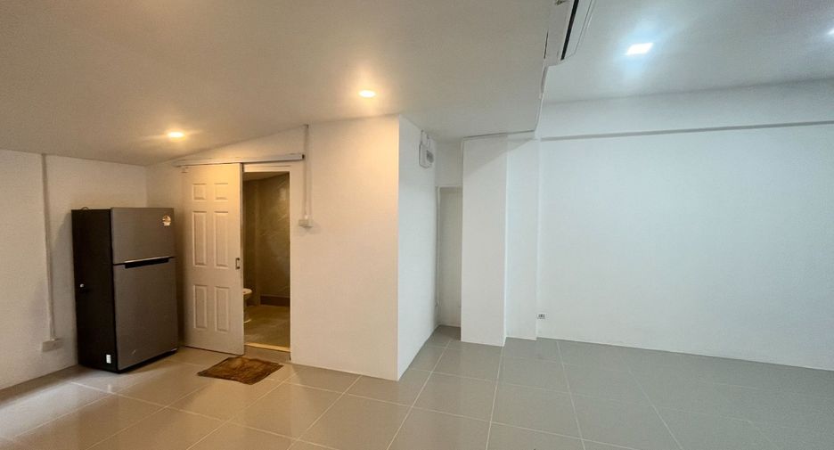 Gewerbefläche zur Miete mit 1 Zimmer in Mueang Chiang Mai, Chiang Mai