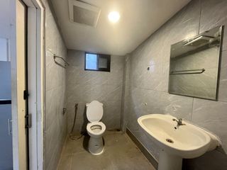 Gewerbefläche zur Miete mit 1 Zimmer in Mueang Chiang Mai, Chiang Mai