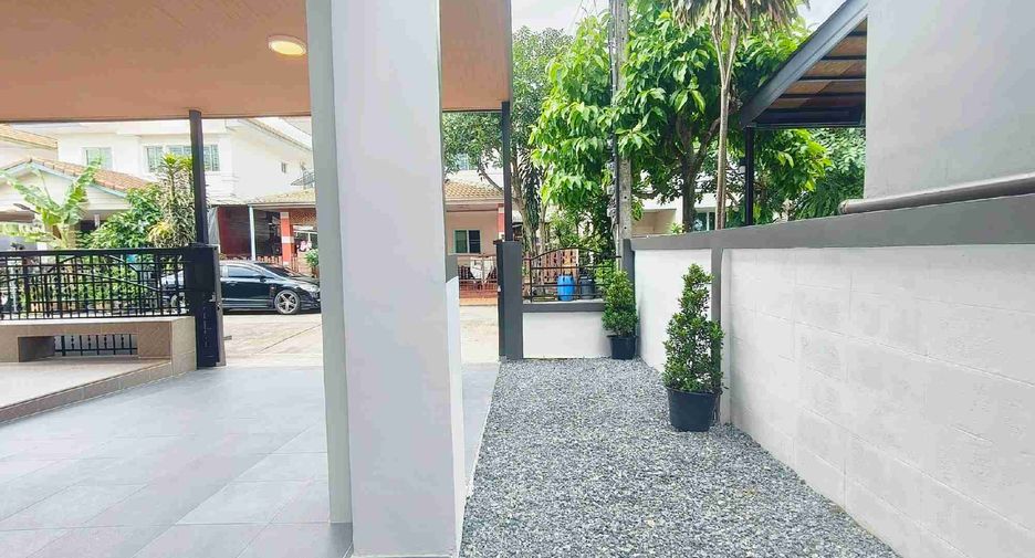 出售 4 卧室 独立屋 在 Khlong Sam Wa, 曼谷