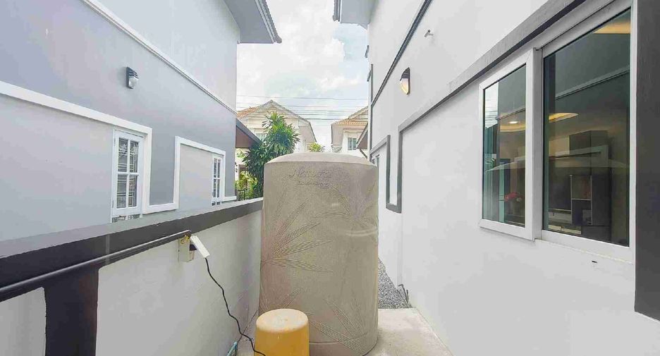 出售 4 卧室 独立屋 在 Khlong Sam Wa, 曼谷