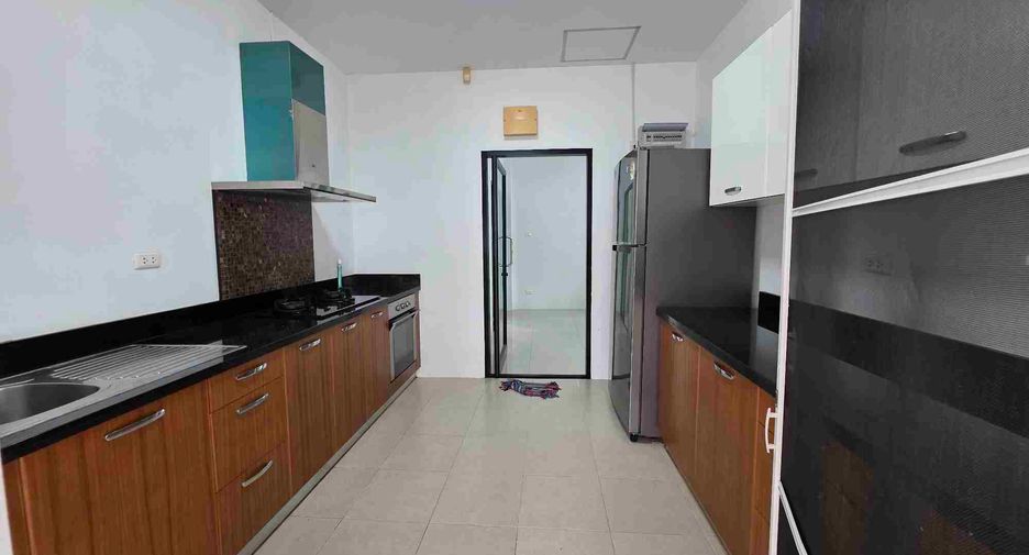 For rent 3 bedrooms house in Ban Chang, Rayong